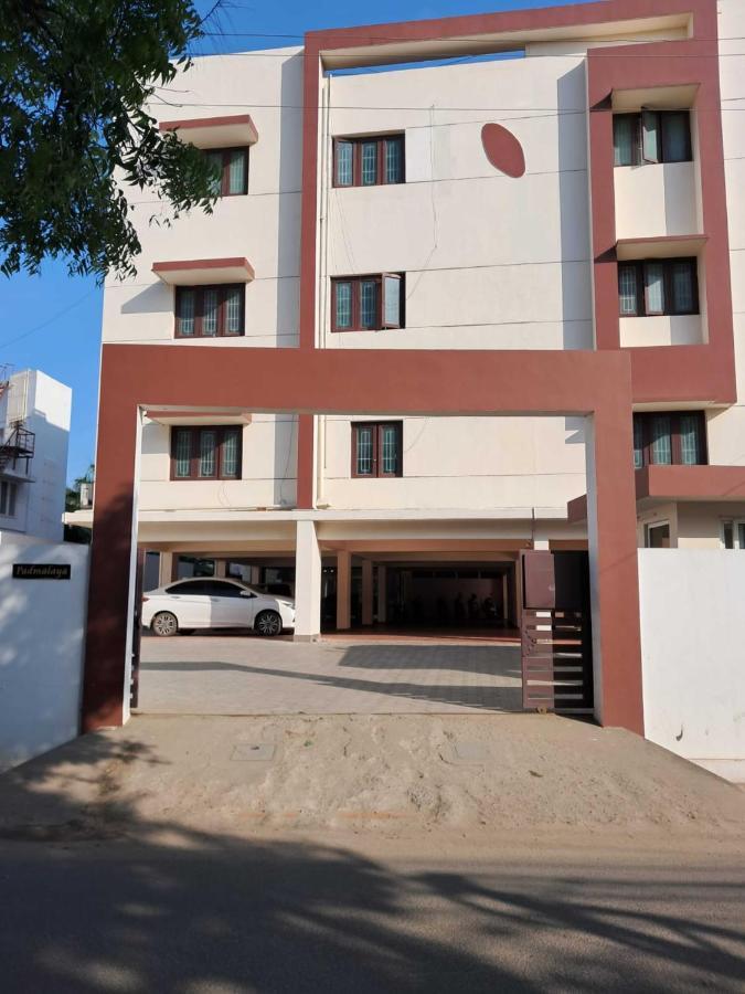 Mayfair Service Apartments كويمباتور المظهر الخارجي الصورة
